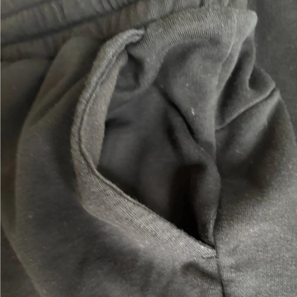 Banana Republic Jogger Pants - Picture 5 of 10